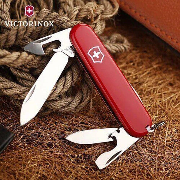 Victorinox Tourist - Red 4 Victorinox Tourist - Red - Image 4