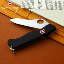 Victorinox Sentinel One Hand -Montanic Sale Store 0.8413.M3 3 600x600 78b93b92 0f32 4272 8b21 d05c7e5c3b1d