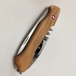 Victorinox Ranger Wood - Walnut -Montanic Sale Store 0.9561.63B1 7 600x600 b4e6a1fa b161 40d9 9cc1 b976785d3df2