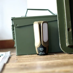 Post General Tri-Panel Solar Charged LED Light -Montanic Sale Store 07