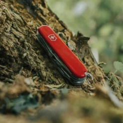 Victorinox Compact - Red -Montanic Sale Store 1.3405 4 600x600 9299e37d bc4d 4160 b8bd 6f25f844e025
