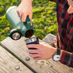 Stanley Classic Vacuum Growler 2QT Hammertone Green -Montanic Sale Store 10 01941 099 2 600x600 d6105462 bce2 40f5 b7ab 887a725e5249