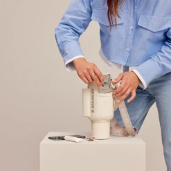 STANLEY® The All Day 40oz Quencher Carry Crossbody Bag 34 STANLEY® The All Day 40oz Quencher Carry Crossbody Bag -Montanic Sale Store 10 12445 023 4