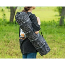 KZM New Hug Chair Black -Montanic Sale Store 13 0a00a17a 9fa7 4854 99c2 b03ae7edf5a9