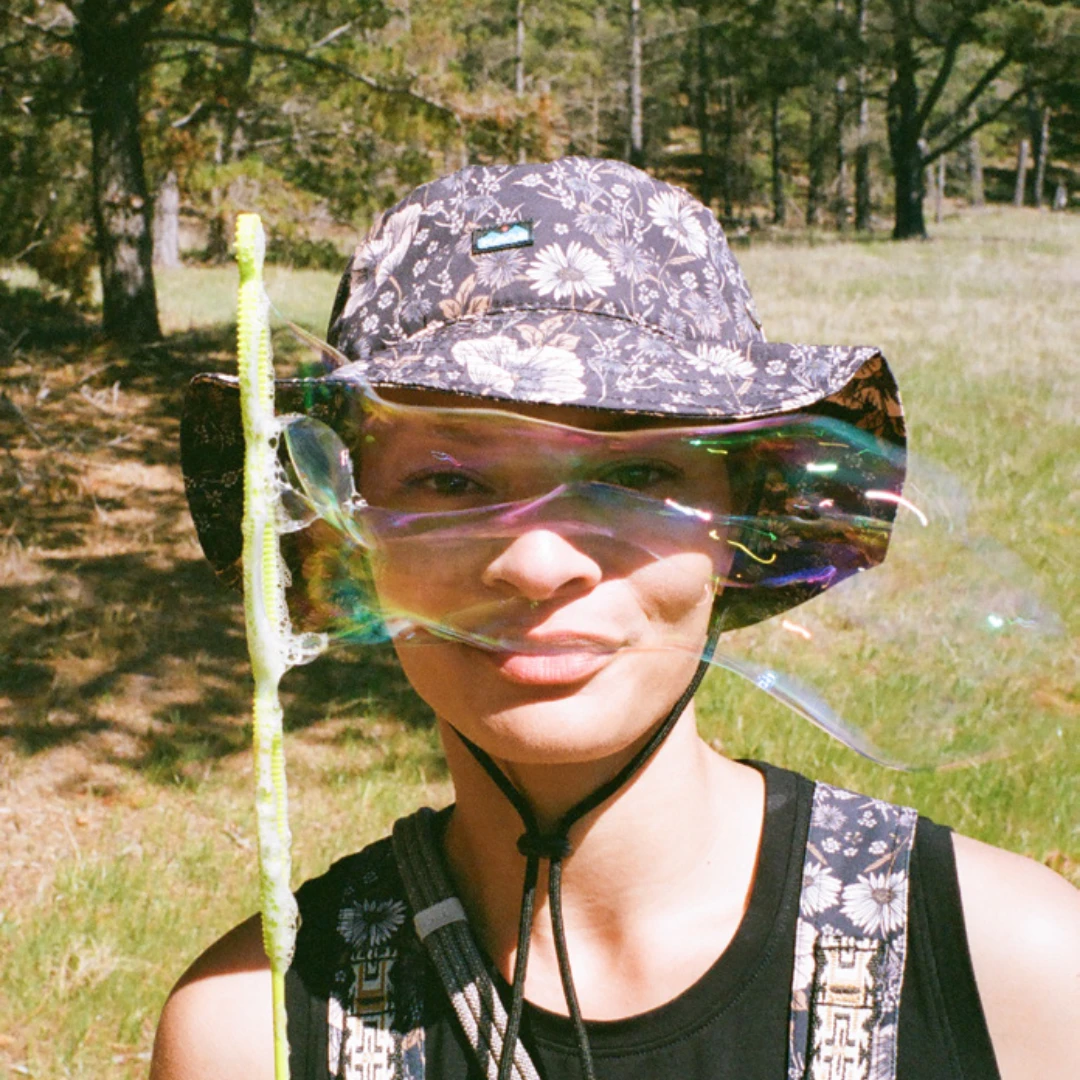 Kavu BFE Wide Brim Bucket Hat With Chin Strap 4 Kavu BFE Wide Brim Bucket Hat With Chin Strap - Image 4