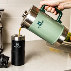 Stanley Classic Vacuum French Press 48oz - Hammertone Green -Montanic Sale Store 48 ccbf1744 0fa5 4277 a88d 98c764a6f19d