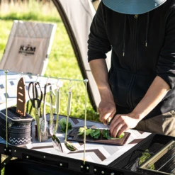 KZM Iron Mesh Cabinet Kitchen Table II -Montanic Sale Store K9T3U004 6 600x600 e22bfb08 1652 4a6a a2c2 f0fc42dc441f