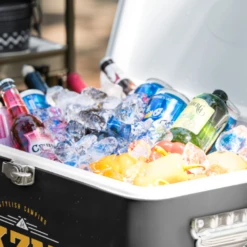 KZM Ice Cooler Box -Montanic Sale Store Untitled 1000x1000px 9 3f50b824 edb6 44c5 8d88 96a978d346f6