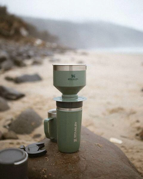 Stanley Classic Pour Over Hammertone Green 4 Stanley Classic Pour Over Hammertone Green - Image 4