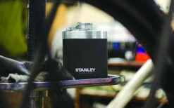 Stanley Master Flask Black 8oz -Montanic Sale Store best hip flasks 1 600x600 3a6731d9 a812 406b b9ba 3e69e8befb8b