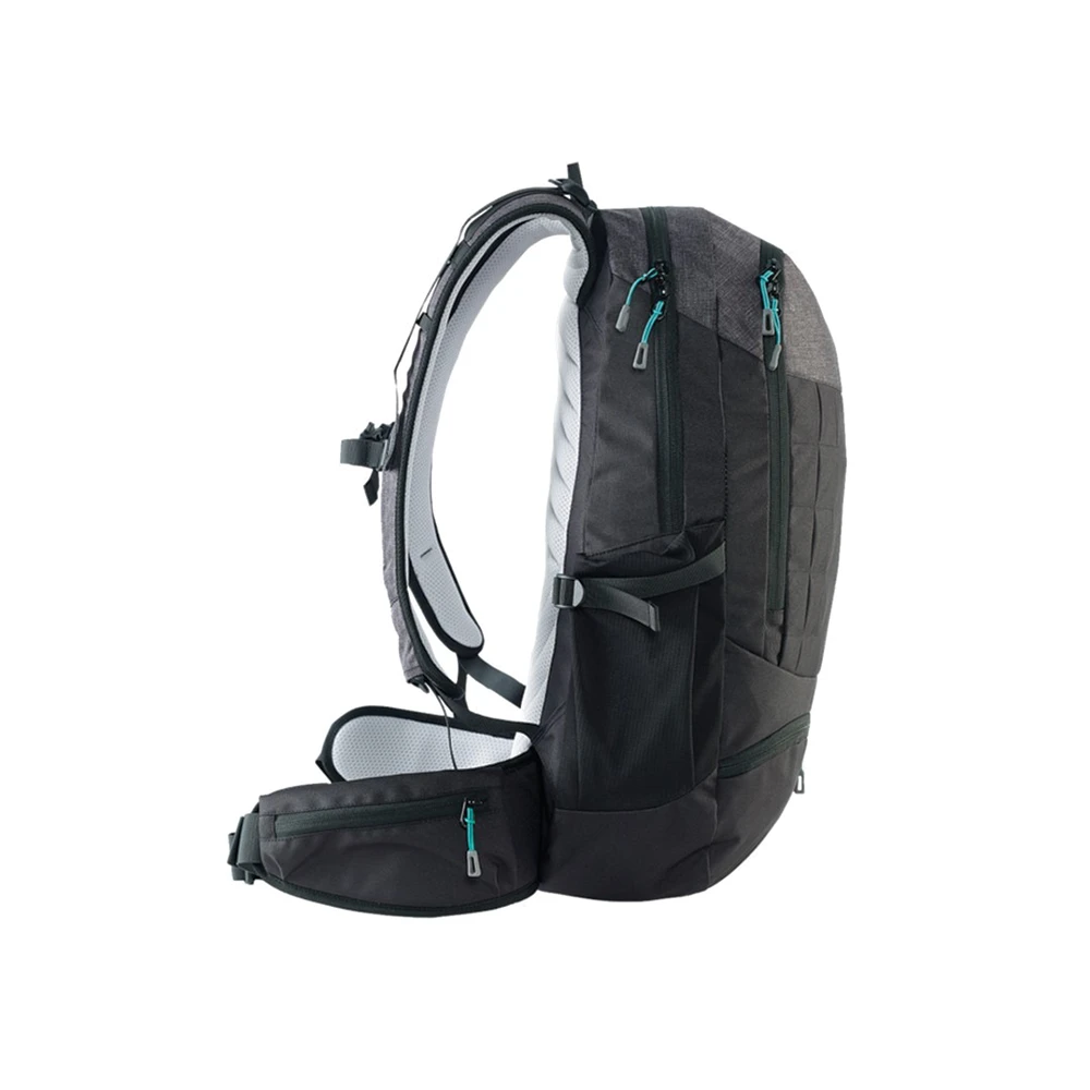 Caribee Triple Peak 34L - Black 2 Caribee Triple Peak 34L - Black - Image 2