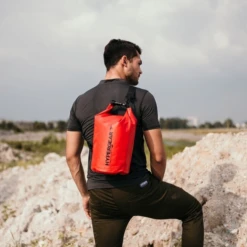 Hypergear Dry Bag 10L -Montanic Sale Store lifestyle 2 600x600 15e33ba7 dae8 4d8a 9b56 51a86b14b745